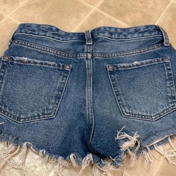 Abercrombie and Fitch - Picture 3 of 3